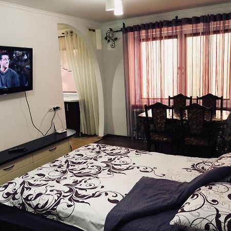 ריבנה Apartment Rovno מראה חיצוני תמונה