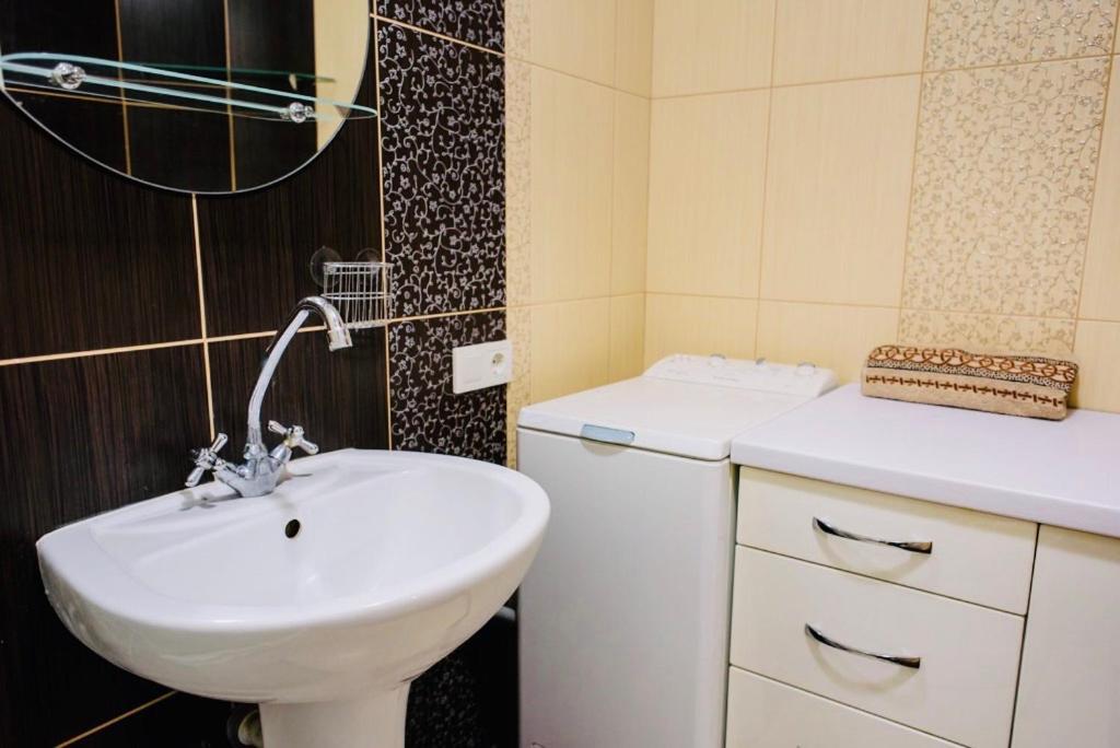 ריבנה Apartment Rovno מראה חיצוני תמונה